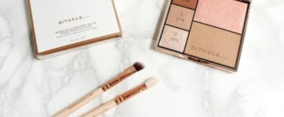 25% OFF Makeup